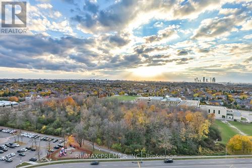 A-1502 - 30 Upper Mall Way, Vaughan, ON - Outdoor With View