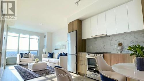 A-1502 - 30 Upper Mall Way, Vaughan, ON - Indoor