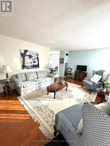 601 - 350 Webb Drive, Mississauga, ON - Indoor Photo Showing Living Room