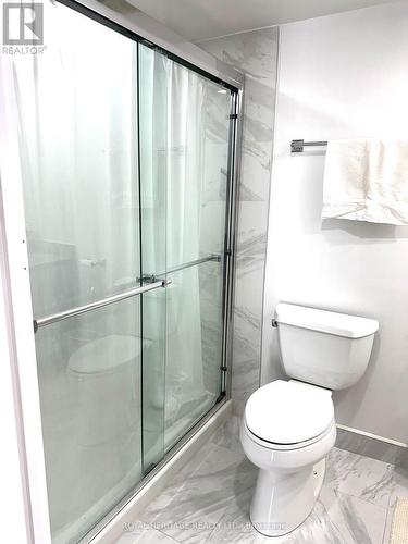 601 - 350 Webb Drive, Mississauga, ON - Indoor Photo Showing Bathroom