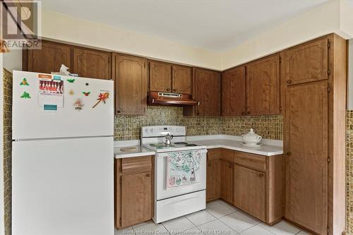 809 Texas Road, Amherstburg, ON - Indoor Photo Showing Kitchen