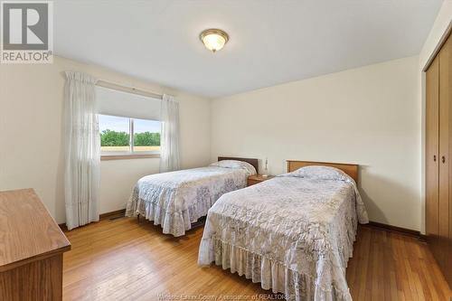 809 Texas Road, Amherstburg, ON - Indoor Photo Showing Bedroom