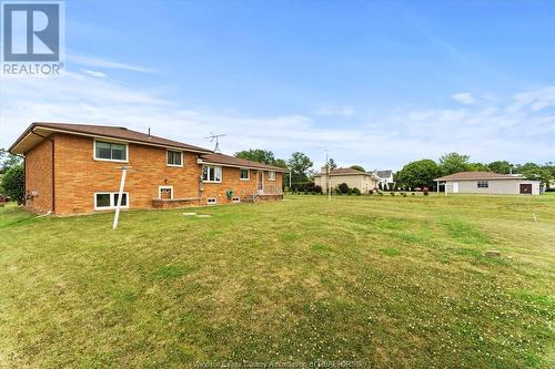 809 Texas Road, Amherstburg, ON - Outdoor With Exterior