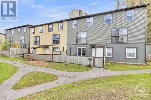 1250 Mcwatters Road Unit#30, Ottawa, ON - Outdoor