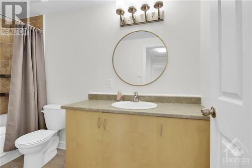 1250 Mcwatters Road Unit#30, Ottawa, ON - Indoor Photo Showing Bathroom