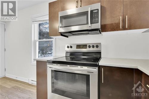 1250 Mcwatters Road Unit#30, Ottawa, ON - Indoor Photo Showing Kitchen