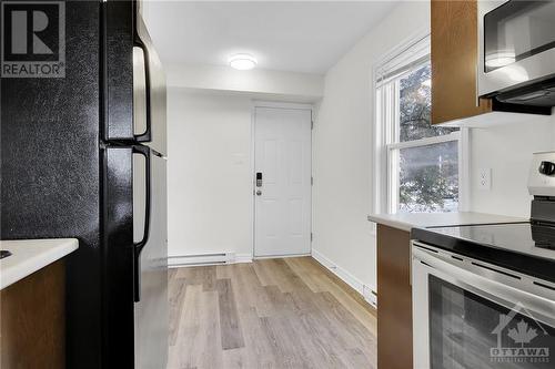 1250 Mcwatters Road Unit#30, Ottawa, ON - Indoor Photo Showing Kitchen