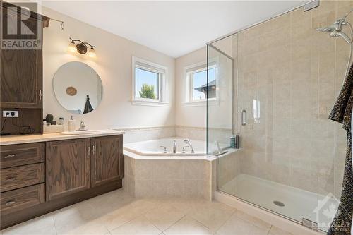 1817 Mickelberry Crescent, Ottawa, ON - Indoor Photo Showing Bathroom