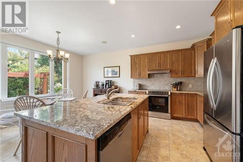 1817 Mickelberry Crescent, Ottawa, ON - Indoor Photo Showing Kitchen With Double Sink With Upgraded Kitchen