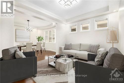 2212 Sunset Cove Circle, Ottawa, ON - Indoor Photo Showing Living Room