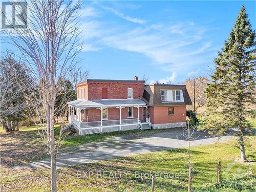 18873 Kenyon Concession 5 Road, North Glengarry, ON - Outdoor With Deck Patio Veranda