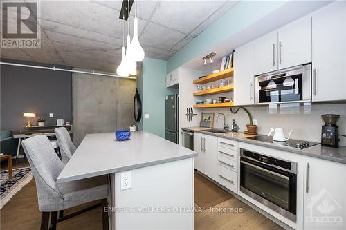 403 - 1000 Wellington Street, Ottawa, ON - Indoor Photo Showing Kitchen