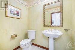 Guest Bathroom - 