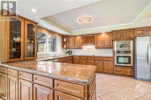 4 Timbercrest Ridge, Ottawa, ON - Indoor Photo Showing Kitchen