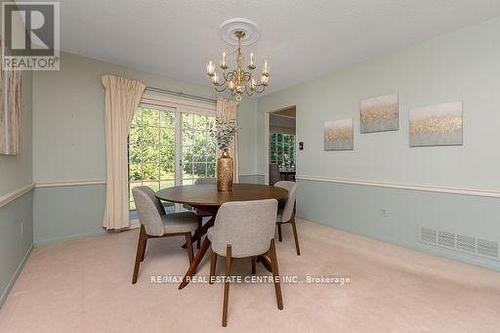 17 Holmes Drive, Caledon, ON - Indoor Photo Showing Dining Room