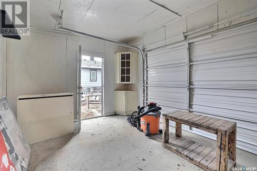 740 Rae Street, Regina, SK - Indoor Photo Showing Garage