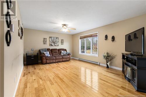 2679 Amirault Street, Dieppe, NB - Indoor Photo Showing Living Room