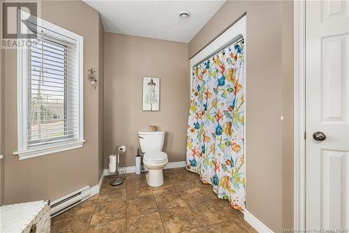 2679 Amirault Street, Dieppe, NB - Indoor Photo Showing Bathroom