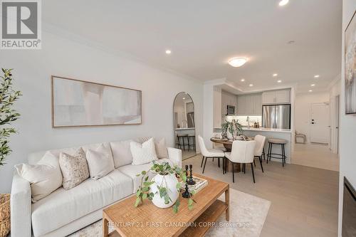 314 - 1560 Upper West Avenue, London, ON - Indoor Photo Showing Living Room