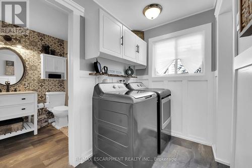 11 Esther Street, Brant, ON - Indoor Photo Showing Laundry Room