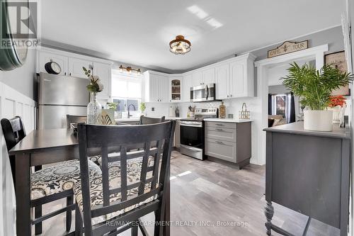 11 Esther Street, Brant, ON - Indoor Photo Showing Kitchen