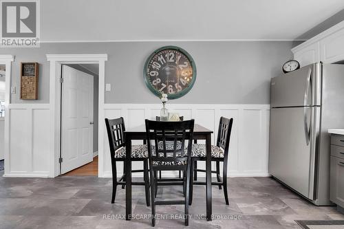 11 Esther Street, Brant, ON - Indoor Photo Showing Dining Room