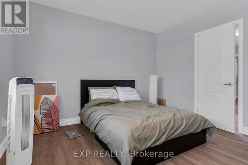 27 Lasalle Street, Welland, ON - Indoor Photo Showing Bedroom