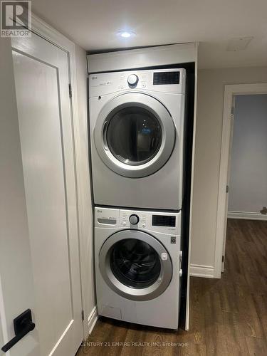 5 - 11 Colmar Place, Hamilton, ON - Indoor Photo Showing Laundry Room