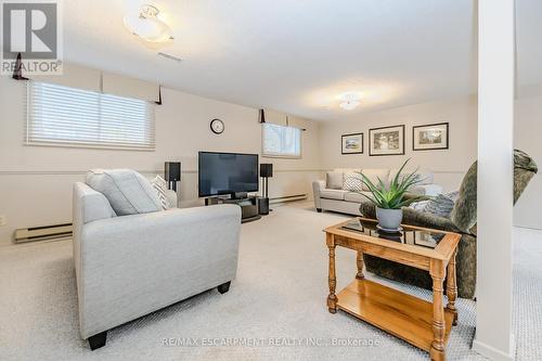 2 Jodi Place, Guelph, ON - Indoor Photo Showing Living Room