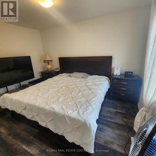 57 Arlington Crescent, Guelph, ON - Indoor Photo Showing Bedroom