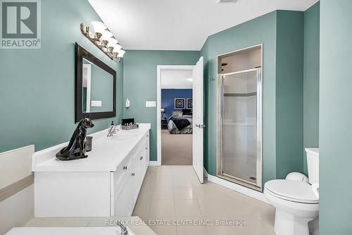 226 Tanglewood Drive, Hamilton, ON - Indoor Photo Showing Bathroom