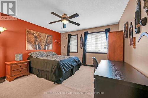 226 Tanglewood Drive, Hamilton, ON - Indoor Photo Showing Bedroom