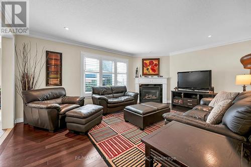 226 Tanglewood Drive, Hamilton, ON - Indoor Photo Showing Living Room With Fireplace