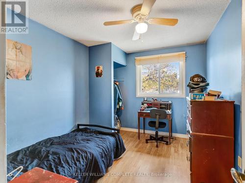 20 Glen Eden Court, Hamilton, ON - Indoor Photo Showing Bedroom