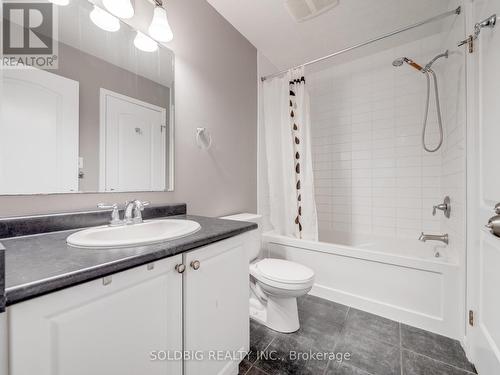 56 - 750 Lawrence Street, Cambridge, ON - Indoor Photo Showing Bathroom