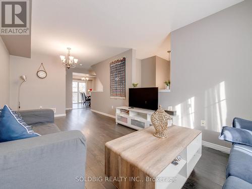 56 - 750 Lawrence Street, Cambridge, ON - Indoor Photo Showing Living Room