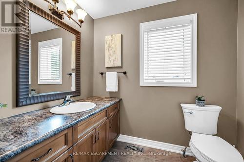 29 Lakeview Lane, Haldimand, ON - Indoor Photo Showing Bathroom