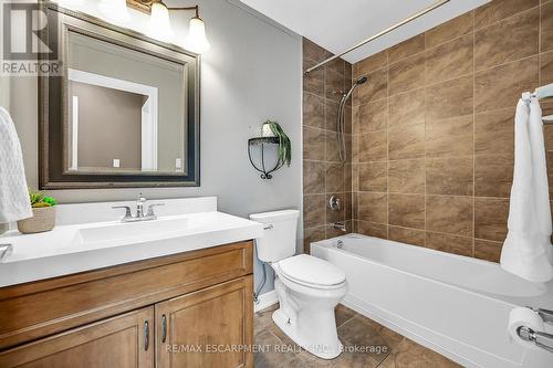 29 Lakeview Lane, Haldimand, ON - Indoor Photo Showing Bathroom