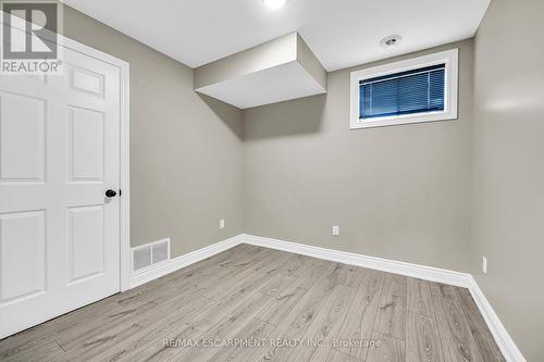 29 Lakeview Lane, Haldimand, ON - Indoor Photo Showing Other Room