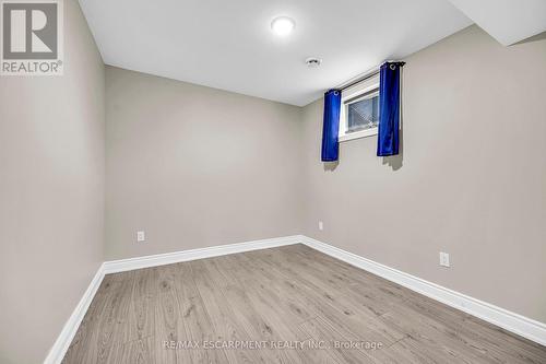 29 Lakeview Lane, Haldimand, ON - Indoor Photo Showing Other Room