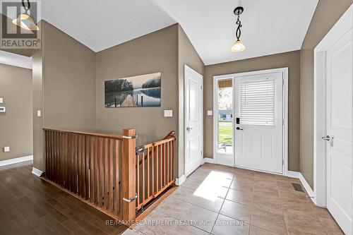 29 Lakeview Lane, Haldimand, ON - Indoor Photo Showing Other Room