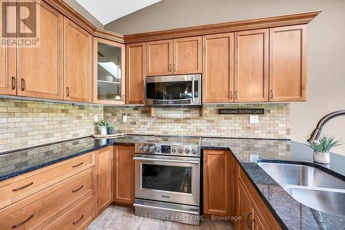 29 Lakeview Lane, Haldimand, ON - Indoor Photo Showing Kitchen With Double Sink