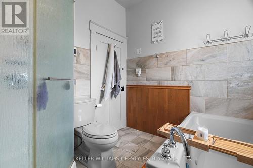 44 Colborne Street, Strathroy-Caradoc (Caradoc), ON - Indoor Photo Showing Bathroom