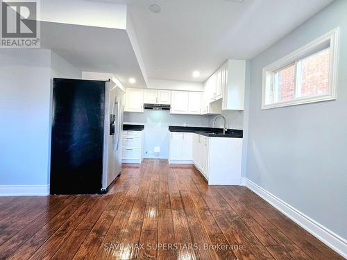 116 Summerset Drive, Barrie, ON - Indoor Photo Showing Kitchen