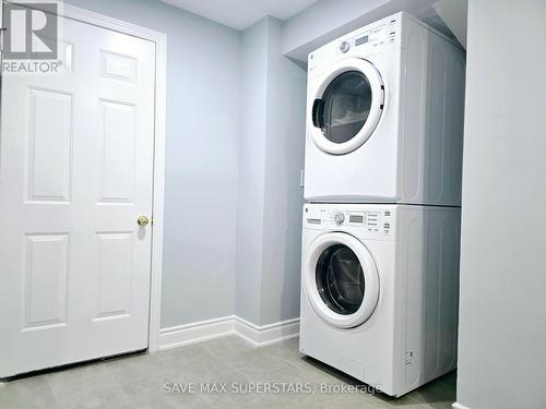 116 Summerset Drive, Barrie, ON - Indoor Photo Showing Laundry Room