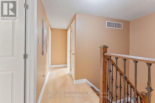 3175 Patrick Crescent, Mississauga, ON - Indoor Photo Showing Other Room