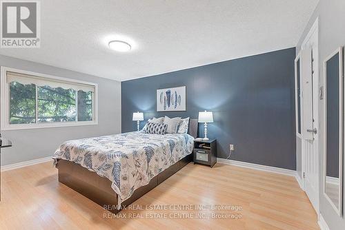 3175 Patrick Crescent, Mississauga, ON - Indoor Photo Showing Bedroom