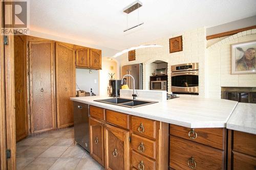 87 River Rd, Sault Ste. Marie, ON - Indoor Photo Showing Kitchen With Double Sink