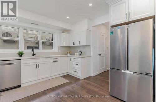 Unit A - 298 South Kingsway S, Toronto, ON - Indoor Photo Showing Kitchen