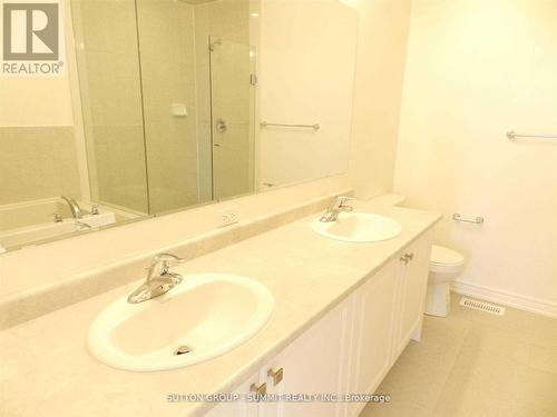 3964 Thomas Alton Boulevard, Burlington, ON - Indoor Photo Showing Bathroom